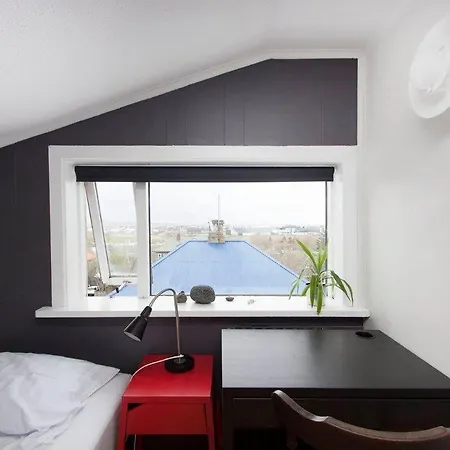 Esja Guest house 2*