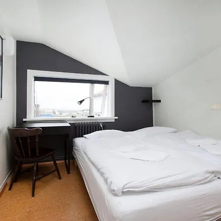 Guest house Esja 2*