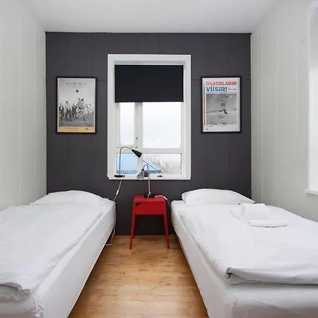Esja Guest house 2*
